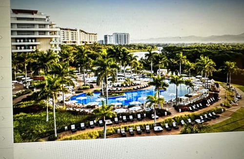 Bajio Villa | Grand Luxxe 1-Bedroom Villa: Golf, Pools & Ocean Views