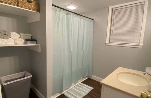 Charlotte Park House | Pet-Friendly 2 Bed Retreat in Charlotte Park, Nashville