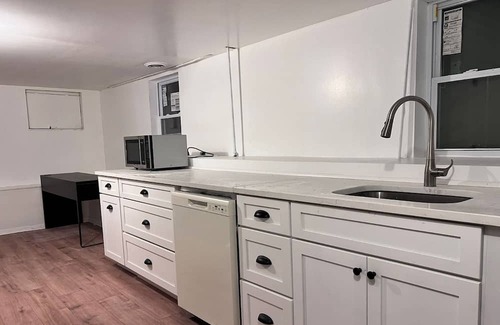 Forestview Apartment | Modern Accommodation with Kitchen & Private Amenities