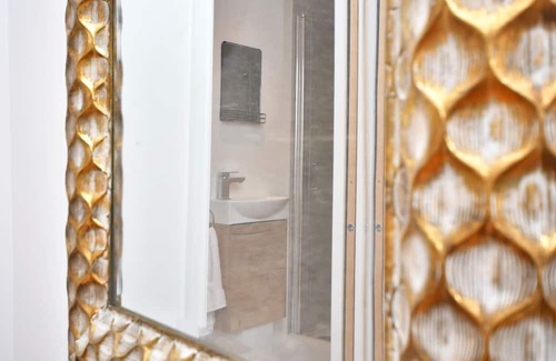 Sandbach House | Discover Comfort and Convenience at Chapel House Today!