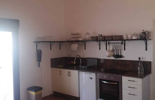 Las Herrerias Apartment | Cozy Garden Apartment Near the Sea, Perfect for Families