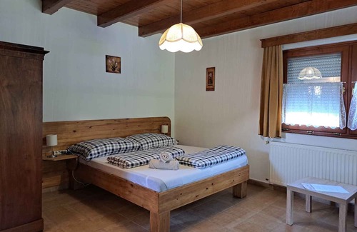 Tiszafured House | Relaxing Holiday Home with Pool, Ocean Views, and WiFi