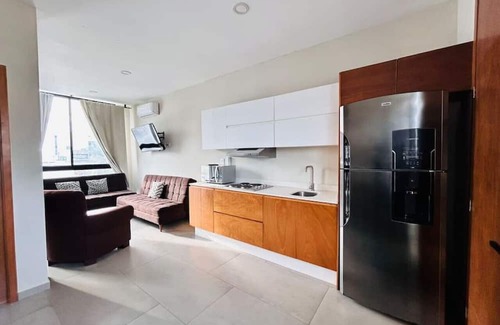 Ferrocarrilera Apartment | Soho 9: Oceanfront Retreat Steps from the Malecón