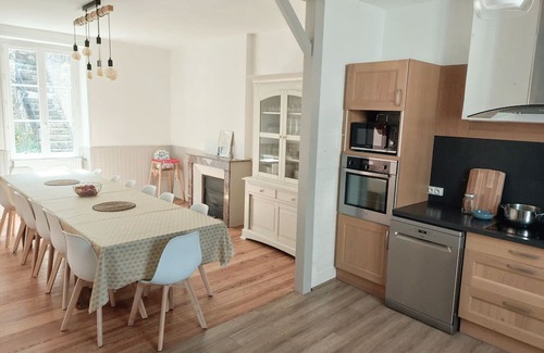 Argenton-sur-Creuse Cottage | Spacious Gite in Argenton-sur-Creuse for 15 Guests