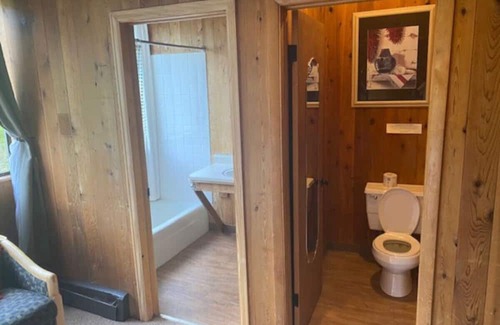 Glenwood Springs Cabin | Inviting Mountain View Room #6 with Cozy Fireplace