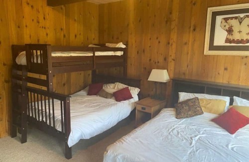 Glenwood Springs Cabin | Inviting Mountain View Room #6 with Cozy Fireplace