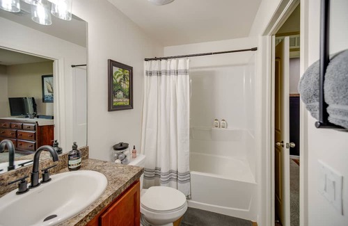 Fort Myers House | Cozy Fort Myers Home with Spa and Trails Awaits You!