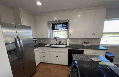 Myra House | Discover Comfort and Family-Friendly Stays at Wagner House
