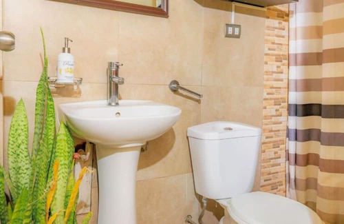 Ica House | Quaint Serenity Hotel & Lodge: Private Room Retreat