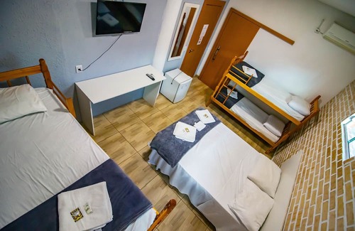 Praia da Armacao do Itapocoroi House | Familia PLus - Quarto para até 6 pessoas