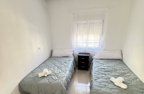 Benirredra Apartment | Apartamento Ubicado en el Centro de Gandia a Solo un Minuto del Museo Fallero