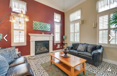 Atwater House | Spacious 7 bdrm home in Atwater. Sleeps 15! near UC Merced-