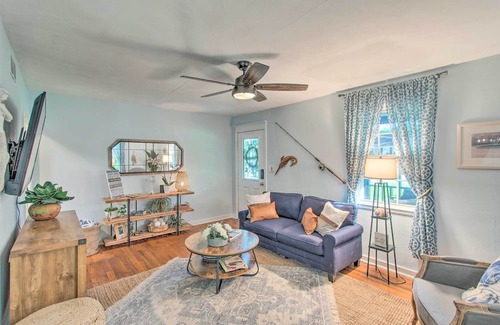 Saint Simons Heights Cottage | Cozy St Simons Cottage w/ Grill - Steps from the Beach!