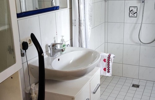 Biberach an der Riss Apartment | Bright Apartment Near Biberach City Center with Amenities