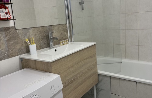 Plaisir Apartment | Appartement Accès Gare Plaisir Grignon en 25 Minutes à Paris