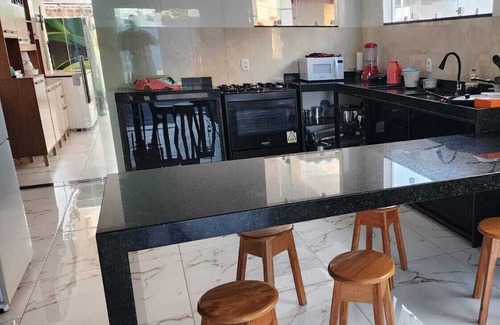 Prado House | Linda Casa Três Suítes em Prado