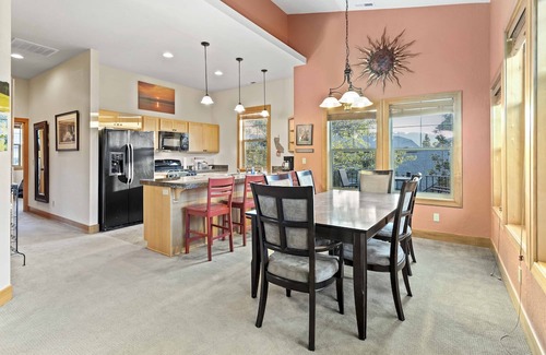 Dover Bay Condo | Make yourself at home in this 2-bed/2-bath Condo at Dover Bay