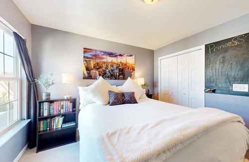Carolina Forest House | Sunlit Retreat with Pool, Gym & Ocean Views - 10/10 Rated
