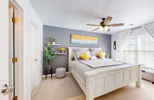 Carolina Forest House | Sunlit Retreat with Pool, Gym & Ocean Views - 10/10 Rated