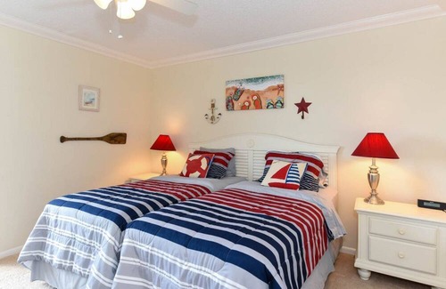 Siesta Key Condo | Discover Peppertree Bay: Beachfront Paradise Awaits