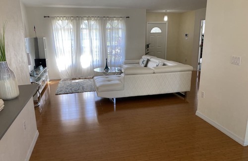 Joel Villa | Tranquil 3-Bedroom Home with Heated Pool & Ocean View