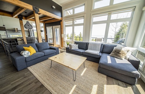 Saint-Joseph-de-la-Rive Ski Chalet | Discover Le Contemporain Charlevoix: Spa, River & Serenity