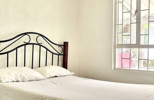 Flandes House | House Closed condominium TV Wi-Fi Jacuzzi and Pool