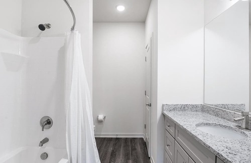 Fort Worth Apartment | Modern Apartment with Kitchen in Prime Location Awaits