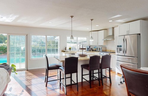 Thousand Oaks House | Scenic Mountain-View Home with Private Pool & Spa