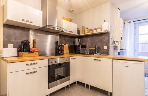 Riom Apartment | Cozy Studio Rue Grenier in Riom with Child-Friendly Amenities