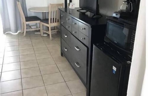 Jimmy Hill Apartment | Dolphin Suite Ocean Front Exuma Palms Resort!