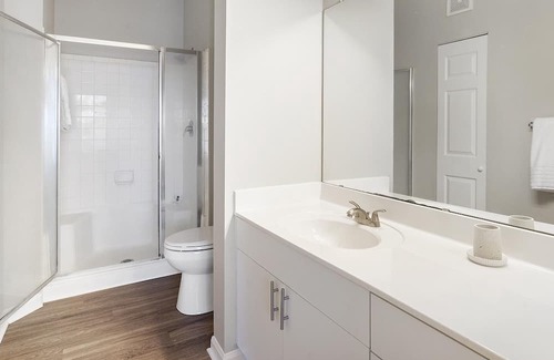Sanford Apartment | Modern Apartment with Kitchen in Prime Location Awaits