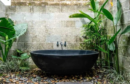 Uluwatu House | Discover The Padang Villa: 3.5 Bedroom Retreat in Uluwatu