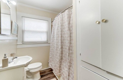 Concord Apartment | Concord Mills + Nascar + Music {Gibson House}