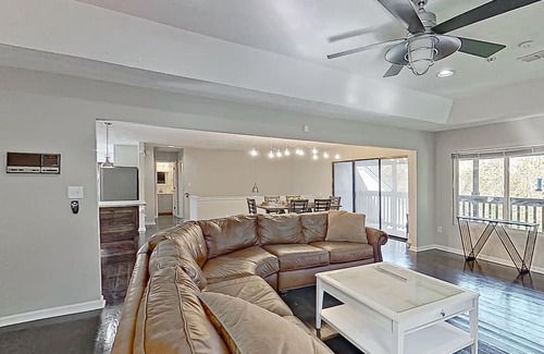Gunter Afs House | Beautiful Pond View Home with Two Porches & Top Reviews