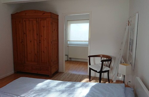 Dorp Apartment | Gemütliche Ferienwohnung auf Gutshof am Ruhrtalradweg