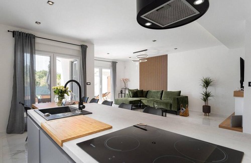Nova Vas House | Attractive villa Diva with swimming pool lies near Porec and the sea.