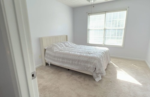 Loganville House | Comfortable Loganville Retreat with Pool and Lake Views