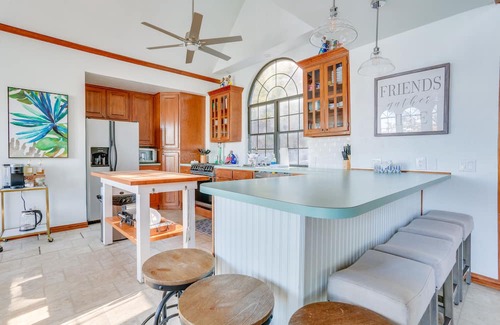 Myra House | Waterfront Gainesville Home w/ Dock, Near Wineries
