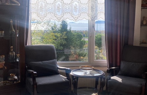 Maltepe Apartment | Scenic Seaview Hotel Near Princess Island and Metro Access