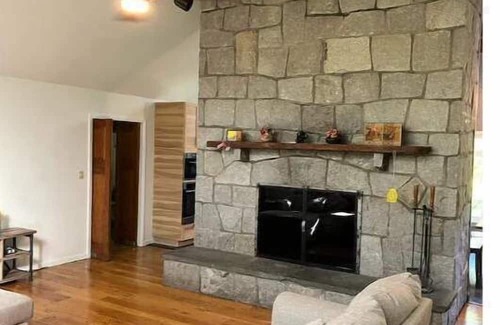 Goshen House | Idyllic Chalet Retreat by Lake with Family-Friendly Amenities