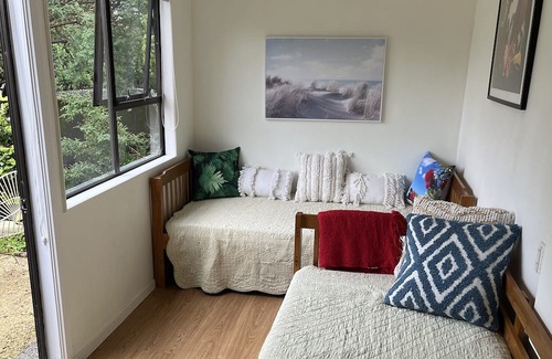 Parapara Cottage | Beachside Gem - Your Cosy Parapara Retreat