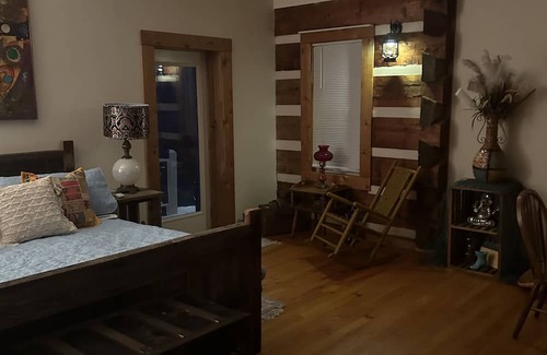 Hestand Cabin | Top-Rated Whippoorwill Hollow on Kettle Creek for Families