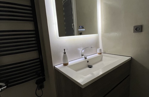 Castres Apartment | Pet-Friendly Comfort at Plumes Résidence Agout