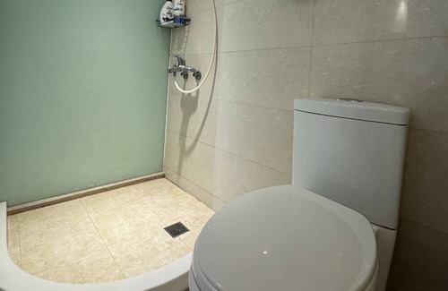 Daan Apartment | Family-Friendly Daan Forest Retreat Near MRT Station