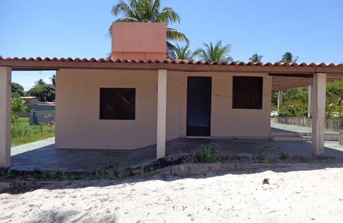 Monte Gordo House | Pet-Friendly Retreat in Monte Gordo with Internet Access