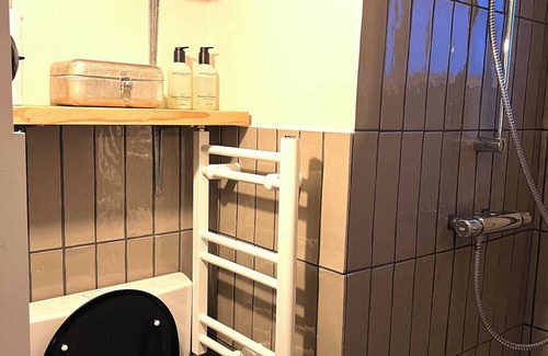 Municipality of Ermelo Cottage | Cozy Natuurhuisje Veluwe with Wood Stove & Pizza Oven