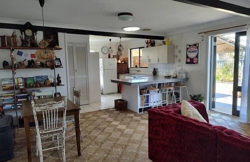 Golden Beach Villa | Pet-Friendly Getaway: Steps to the Beach & Ocean Views