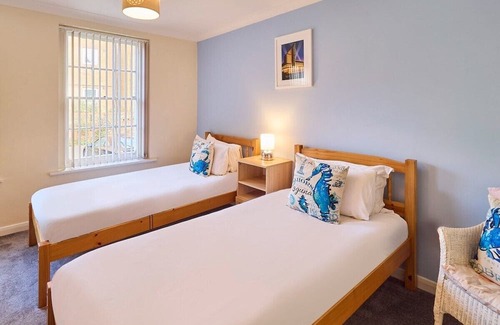 Margate Old Town Cottage | Discover Cobb Court: Perfect for Families and Pets
