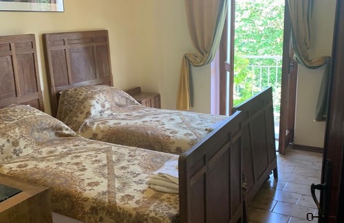 Castelnuovo Calcea Villa | Scenic Hotel with Great Views and Family-Friendly Amenities
